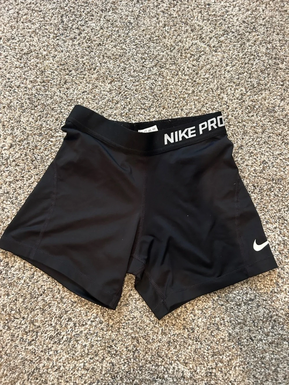 Nike Pro Black Compression Leggings and Shorts - Picture 4 of 5